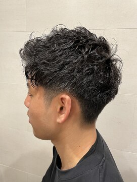 グレイスフル バーバープラチナム 六本木店(Graceful Barber platinum) ツーブロックショートアップバング