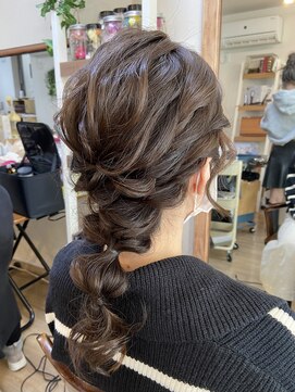 ロカット サロン(Roquat Salon) あみおろしミディアムヘアアレンジ【ヘアセット　立川/立川南】