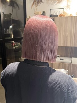 メゾン イネ(Maison INE) 切っぱなし × ピンクミルクティー