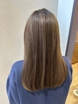 エムウィッシュ(M Wish) くすみベージュ/ニュアンスカラー/冬/20代30代40代/くすみカラー