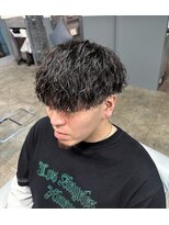 ノイセル 西本町(Noisyle)&nbsp;縦落ちツイストスパイラル刈り上げメンズパーマ束感無造作パーマ