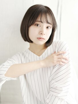 ナル 宇都宮(nalu) ツヤ感ベージュの切りっぱなしボブ
