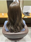 ベージュカラー
