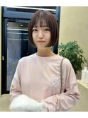 切りっぱなしボブ小顔カットグレージュミルクティ