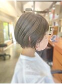 30代40代☆スタイリングが簡単☆丸みショート