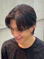 イーラ(era)&nbsp;ナチュラルセンターパートパーマ/メンズ/刈り上げ/眉毛/ツイスト