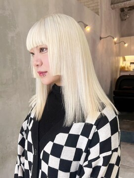 シオン(shion) 小顔ハイトーンダブルカラーブロンドブリーチ_ba509031