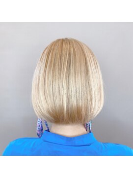 シンカ 六本木(SHINKA) ブロンドボブ