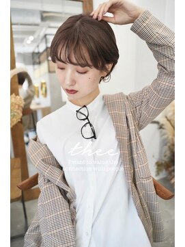 シー(thee) #マッシュショート#ベージュカラー