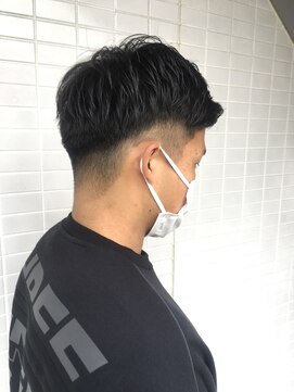 オーシャン(Ocean) ［OCEAN Hair&Life高田徹］黒髪　刈り上げ　ショート