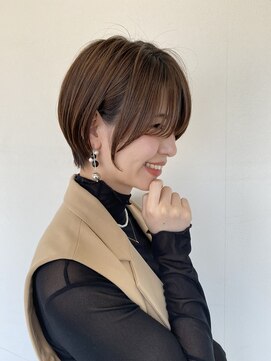 イオエ(ioe) イメチェン/外ハネボブ/ワイドバング/ブルーブラック/美髪