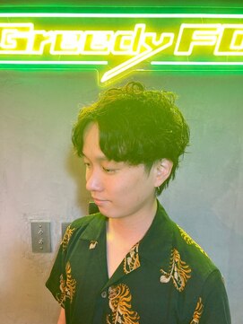 グリーディーフォックス 代々木(Greedy FOX) 韓国マッシュ/センタ-パ-ト/ツイストスパイラル/スキンフェード