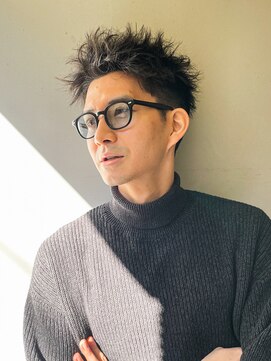 クオル 立川(QOL) 大人男子スパイキーショートヘア