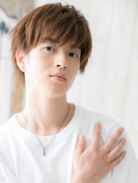 メンズヘア ビーセカンド 草加店(MENS HAIR B-2) 西海岸風ハイトーンカラーの耳だしショートマッシュT草加