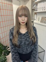 ペレ 渋谷(PELE)&nbsp;黒髪／グレーベージュ/レイヤーロング/前髪パーマ／渋 谷