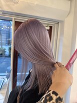 シイ(SIE)&nbsp;ホワイトラベンダーカラー