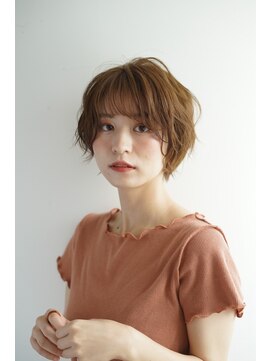 ルフュージュ バイ プロデュース 相模大野店(Refuge by Produce) くびれショート/マロンベージュ