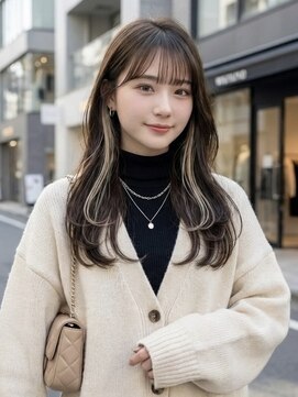 #レイヤーロング #イヤリングカラー #ホワイトベージュ