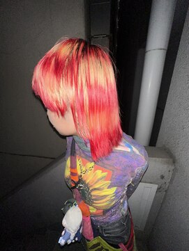 オーン 渋谷(OOn) 赤デザイン