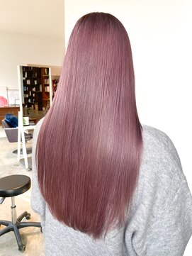 ヘアーアイストゥーレ(HAIR ICI TRE) ラベンダーピンクベージュ春カラー担当渡辺聖