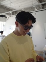 プールサイド(POOLSIDE)&nbsp;センターパートパーマ　ニュアンスパーマ　メンズパーマ　東区