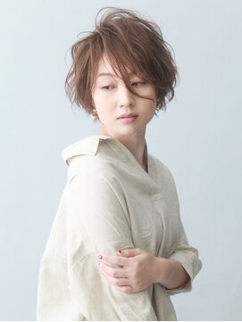 グランドソシエ 新横浜店 無造作カールショート