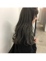 キー(kii)&nbsp;オリーブグレー　ブリーチカラー  福岡　天神　今泉　薬院