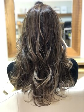 アプシー 南が丘本店(apsee) 外国人風カラー/くすみベージュ/細めハイライト