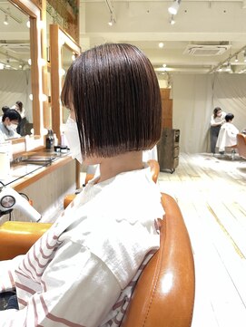 ネオリーブ クタ 町田店(Neolive kuta) 大人ショート【町田、町田駅220315】