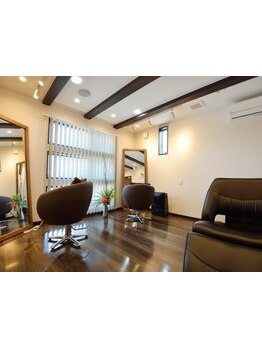 【完全個室】広々完全個室のプライベート空間で癒しとワンランク上のサロンタイム。