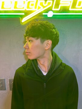 グリーディーフォックス 代々木(Greedy FOX) 波巻き/ハイライト/マッシュパーマ/ウルフ[シェービング]