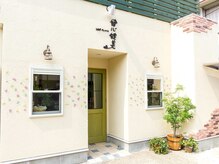 髪質改善専門店 ヘアークリニック 健心健美の雰囲気(ナチュラル空間で落ち着ける店内です♪)