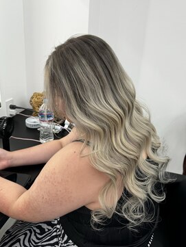 エゴ 池袋(EGO) バレイヤージュ/アッシュベージュ