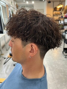 フゥ 宇都宮(FeU) 波巻きパーマメンズパーマメンズヘアツーブロックツイストパーマ