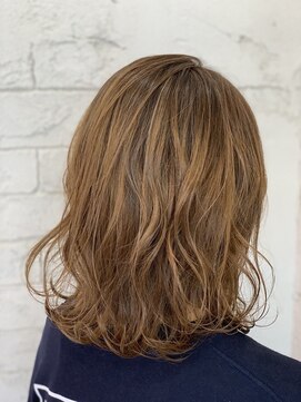 アジールヘア 所沢プロペ通り店(agir hair) ミルクティーベージュケアブリーチ小顔ワンレンミディアム所沢