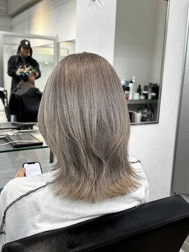 グロウオモロマチ(GLOW OMOROMACHI) GLOW#ハイトーン#ブリーチカラー#ホワイトベージュ