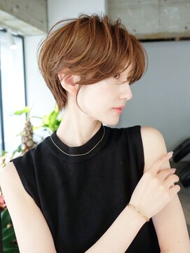 シオン(shion) ショート顔周りレイヤーアプリコットオレンジ_F20878