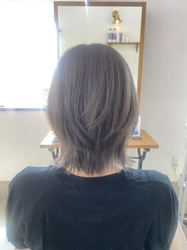 ヴィアルス 美園店(VIARS) ウルフカット／グレーカラー