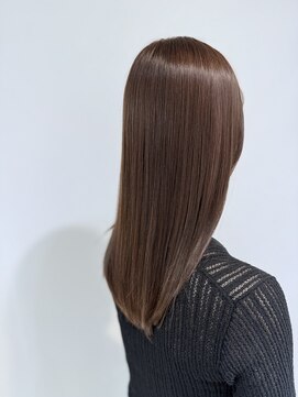 イリー 代官山(ILY) 大人グレージュ（暗髪透明感・ブリーチなし）