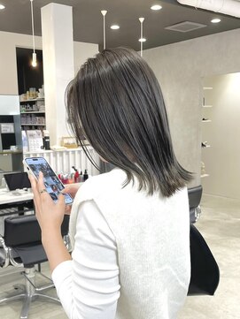 【セロ東辻井】グレージュ/サンドベージュ/イルミナカラー/ロブ