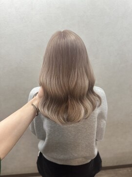 アムドット(Amu.) ハイトーンケアブリーチダブルカラー大船駅本郷台駅港南台駅