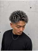 大人ツイスパ　短髪　ホワイトメッシュ
