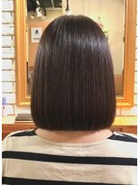 ヘアメイク フレンシア(hair make flencia)&nbsp;艶やかで上品な大人ワンカールボブ【276スタイル】