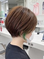 アッシュ 横浜西口店(Ash)&nbsp;横浜前下がりショート ショートボブ イヤリングカラー 美髪