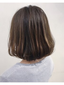 コッチ(kocchi.) 大人可愛い内巻きワンカールボブ☆透明感グレーアッシュ