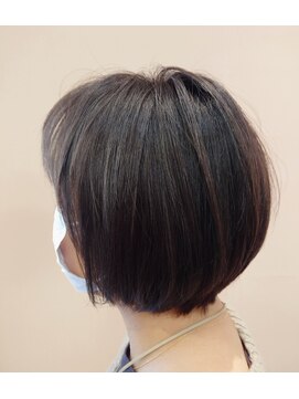 ジパングインスパイア かんたんお手入れショートボブ