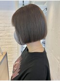 ボブとベージュ