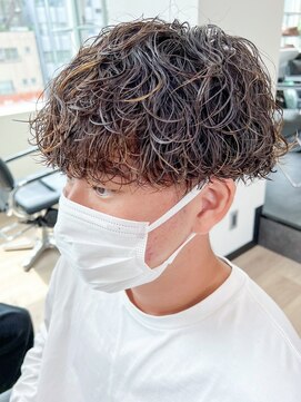 ウェイビーエフティフィフス 横浜西口(WAVEY ft.fifth) 無造作パーマ波巻きパーマ波巻きスパイラルパーマツーブロック