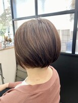 ベチバー(Vetiver)&nbsp;オトナショートボブ×ナチュラルハイライト