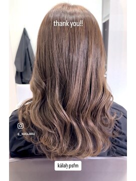 カーラ(kalah) ロングスタイル×アッシュブラウン